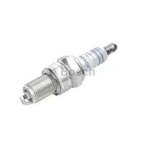 0242245812 BOSCH Свеча зажигания 0242245812 BOSCH Свеча зажигания