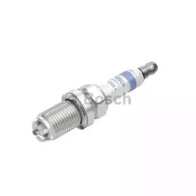 0242232801 BOSCH Свеча зажигания 0242232801 BOSCH Свеча зажигания