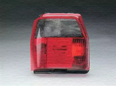 712168301110 MAGNETI MARELLI Рассеиватель, задний фонарь 712168301110 MAGNETI MARELLI Рассеиватель, задний фонарь