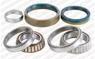 R151.03 SNR Комплект подшипника ступицы колеса