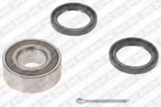 R166.00 SNR Комплект подшипника ступицы колеса