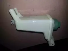 BSP24303 BUGIAD Компенсационный бак, гидравлического масла услителя руля