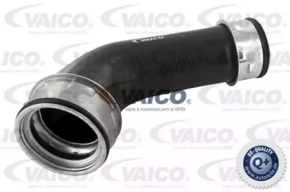 V10-2897 VAICO Трубка нагнетаемого воздуха