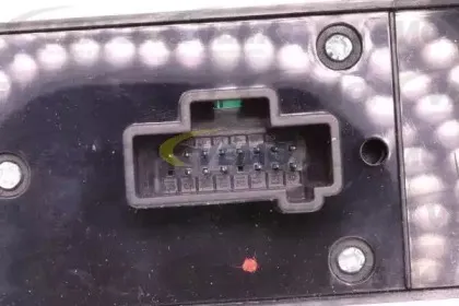 vemo-v25730056