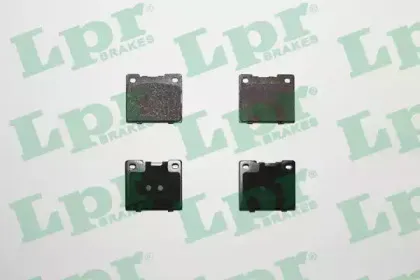 05P438 LPR Комплект тормозных колодок, дисковый тормоз