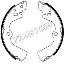trusting-067172