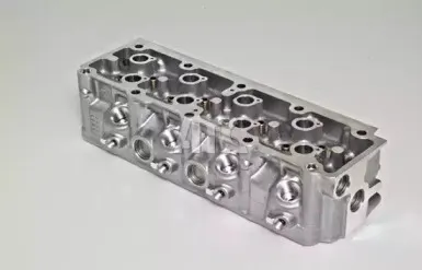 908025 AMC Головка цилиндра