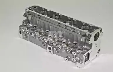 908592 AMC Головка цилиндра