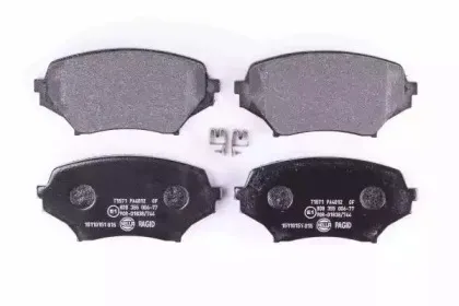 8DB 355 006-771 HELLA Комплект тормозных колодок, дисковый тормоз