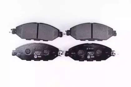 8DB 355 021-711 HELLA Комплект тормозных колодок, дисковый тормоз