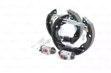 0 204 114 670 BOSCH Комплект тормозных колодок