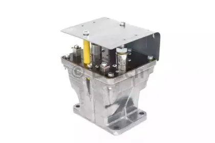 0333301007 BOSCH Реле батареи