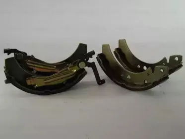 0 986 487 311 BOSCH Комплект тормозных колодок