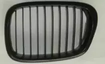 004-15-453 LORO Решетка радиатора